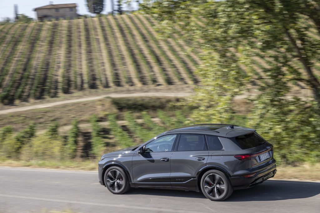 Audi Q6 e-tron 2024