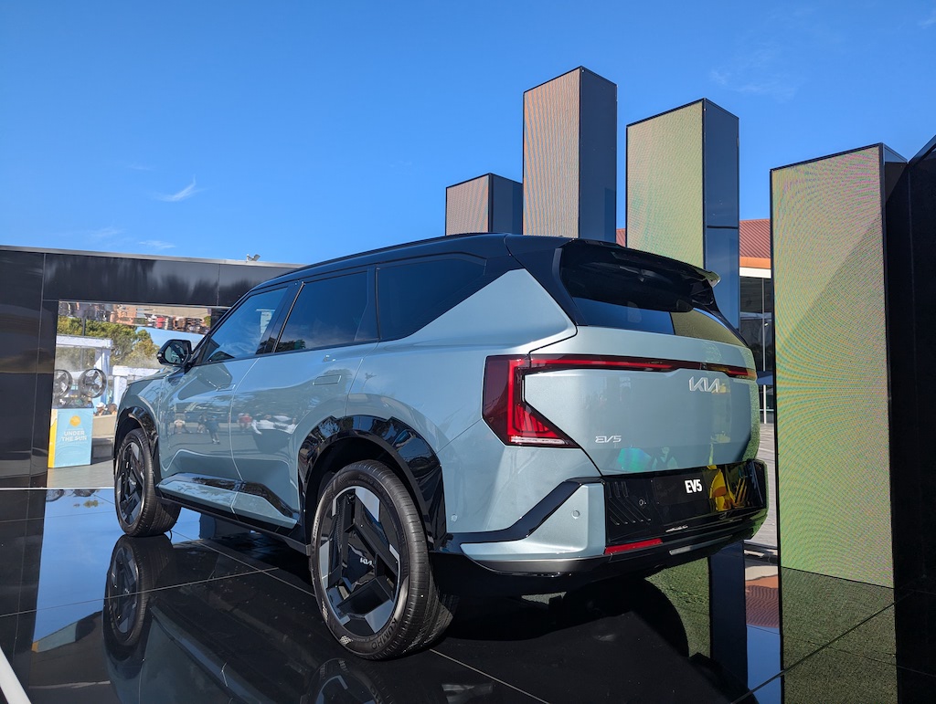 Anteprima Kia EV5 suv 1