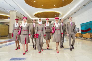 emirates lusso nuova uniforme