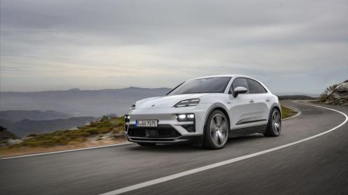 Porsche-Macan-Turbo-2024-9