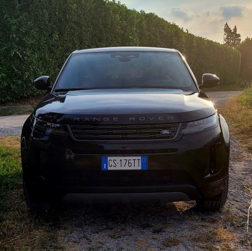 Range-Rover-Evoque-2024-2